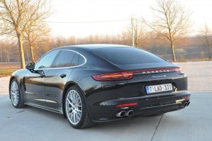 9.PORSCHE PANAMERA II 
